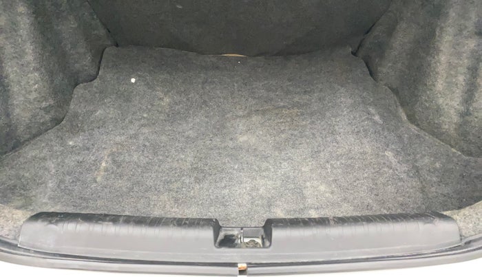 2016 Honda Amaze 1.2L I-VTEC S AT, Petrol, Automatic, 54,094 km, Boot Inside