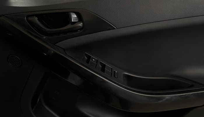 2022 Tata NEXON XM PETROL, Petrol, Manual, 21,606 km, Driver Side Door Panels Control
