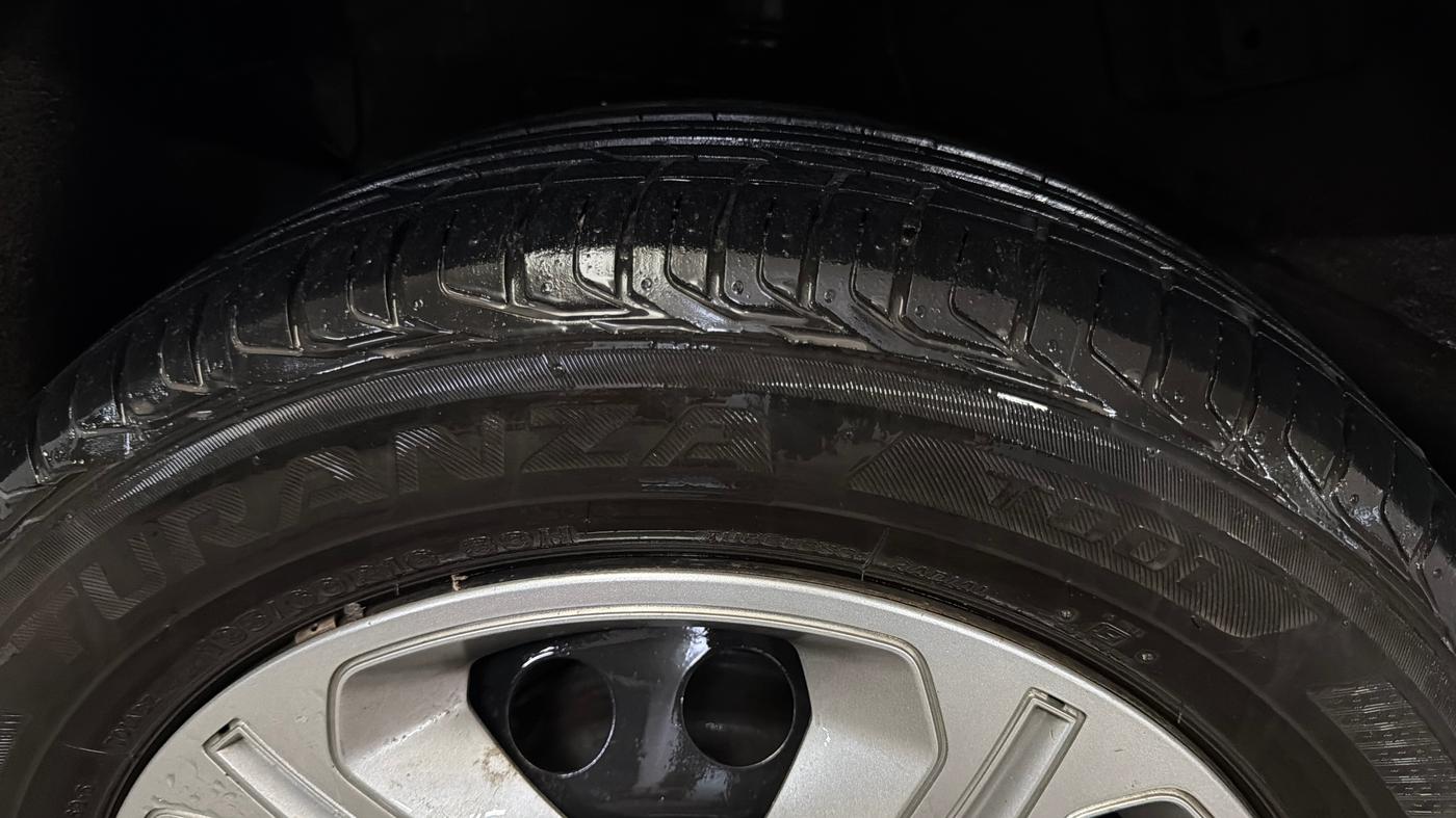 2022 Tata NEXON XM PETROL, Petrol, Manual, 21,606 km, Right Rear Tyre Tread