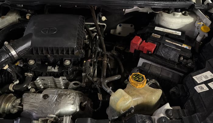 2022 Tata NEXON XM PETROL, Petrol, Manual, 21,606 km, Engine View - Left