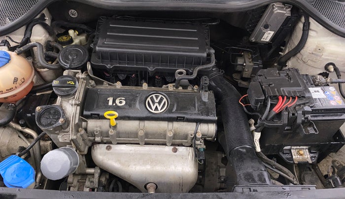 2015 Volkswagen Vento HIGHLINE 1.6 MPI, Petrol, Manual, 57,355 km, Engine View