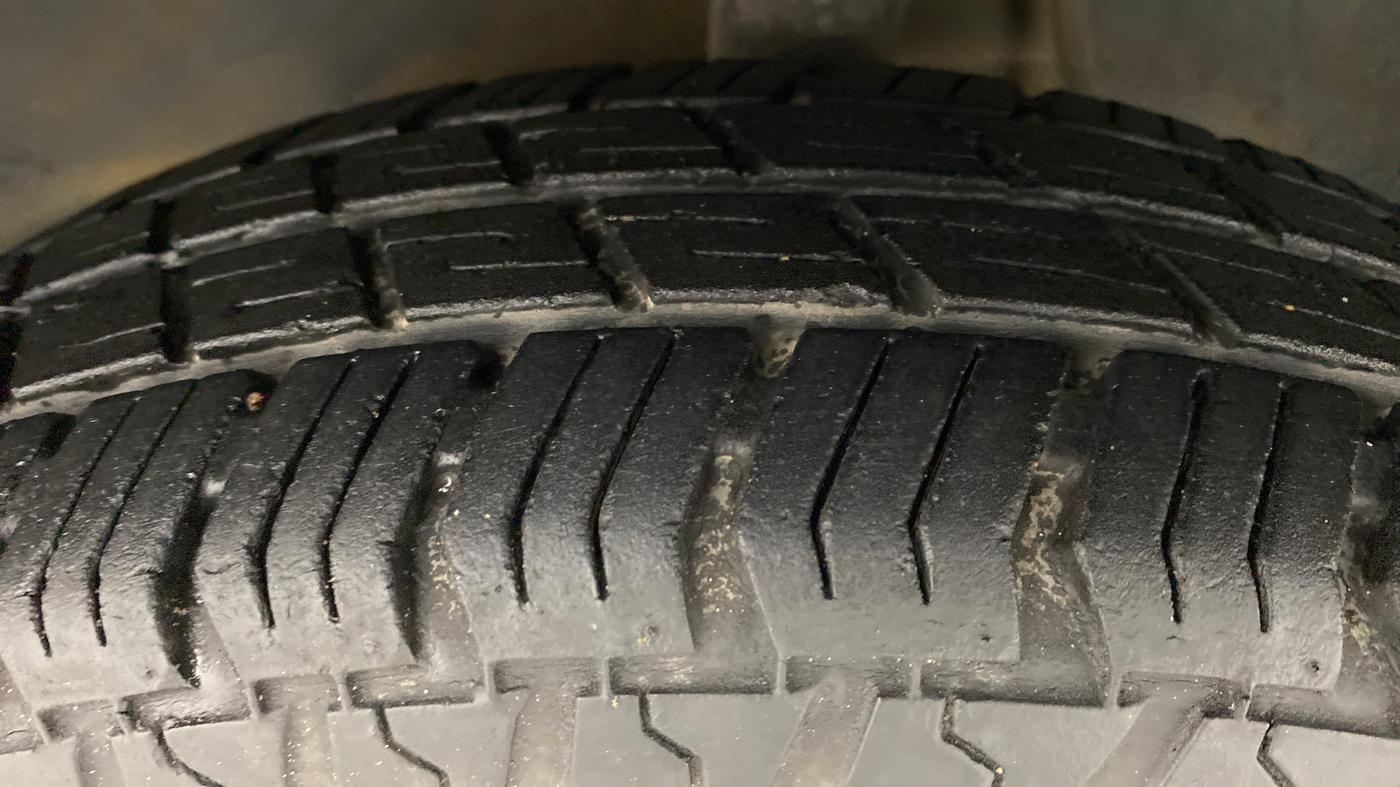 2012 Maruti Alto 800 LXI, Petrol, Manual, 55,429 km, Left Front Tyre Tread