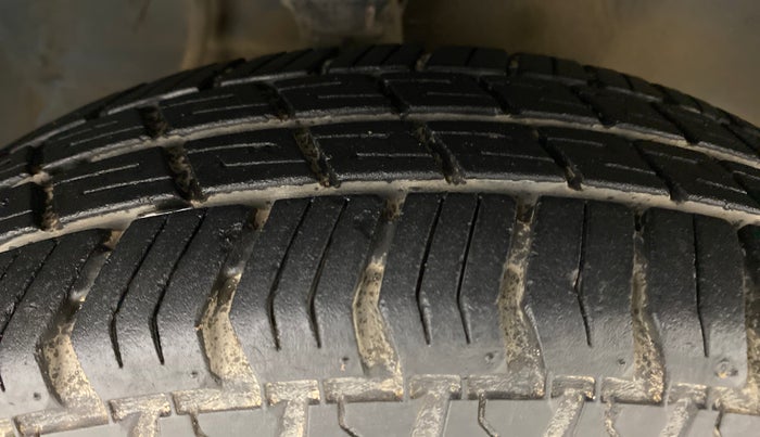 2012 Maruti Alto 800 LXI, Petrol, Manual, 55,429 km, Right Front Tyre Tread