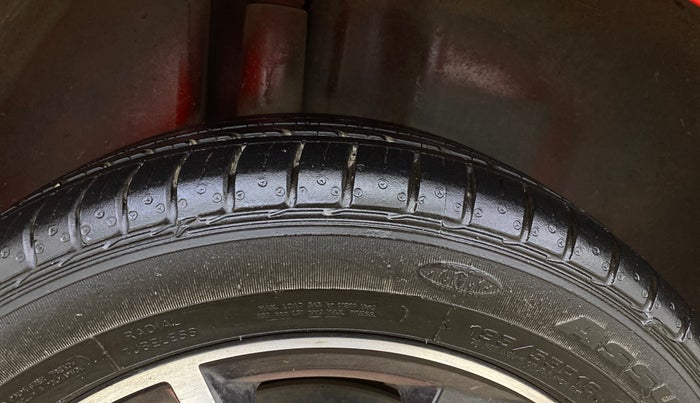 2018 Skoda Rapid STYLE 1.6 MPI AT, Petrol, Automatic, 42,741 km, Right Rear Tyre Tread