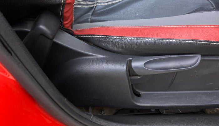 2018 Skoda Rapid STYLE 1.6 MPI AT, Petrol, Automatic, 42,741 km, Driver Side Adjustment Panel