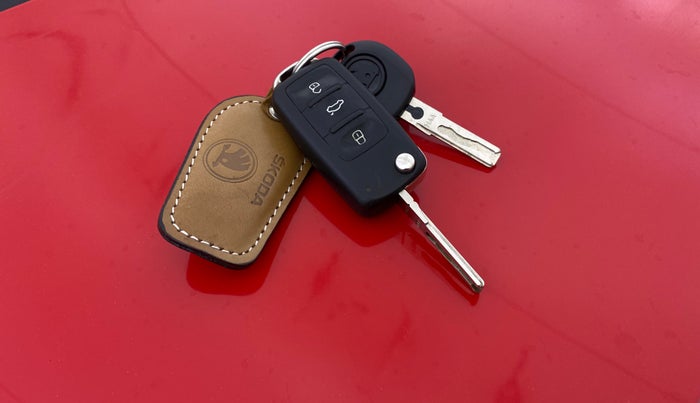 2018 Skoda Rapid STYLE 1.6 MPI AT, Petrol, Automatic, 42,741 km, Key Close Up