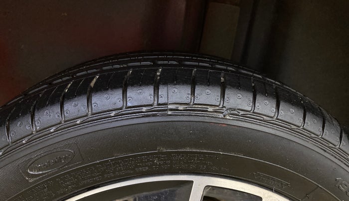 2018 Skoda Rapid STYLE 1.6 MPI AT, Petrol, Automatic, 42,741 km, Left Rear Tyre Tread