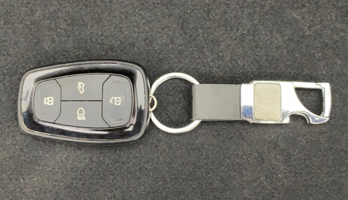 2022 Tata ALTROZ XZA PLUS, Petrol, Automatic, 14,566 km, Key Close Up
