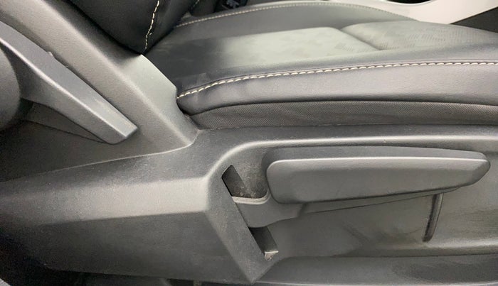 2022 Tata ALTROZ XZA PLUS, Petrol, Automatic, 14,566 km, Driver Side Adjustment Panel