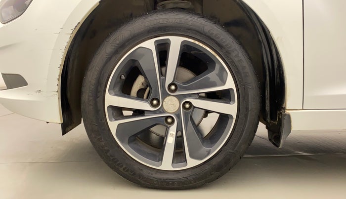 2022 Tata ALTROZ XZA PLUS, Petrol, Automatic, 14,566 km, Left Front Wheel