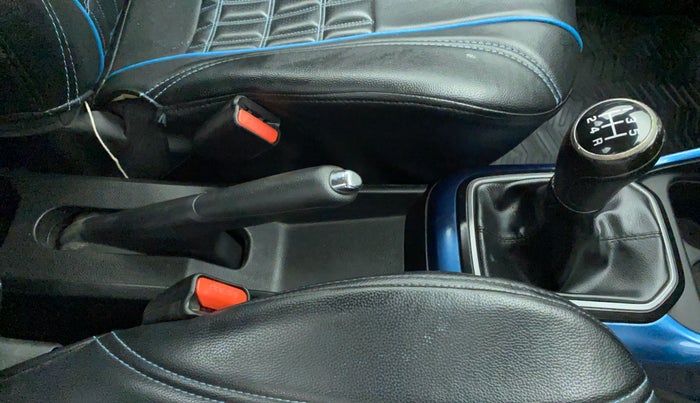 2017 Maruti IGNIS ZETA 1.3 DDIS, Diesel, Manual, 33,284 km, Gear Lever