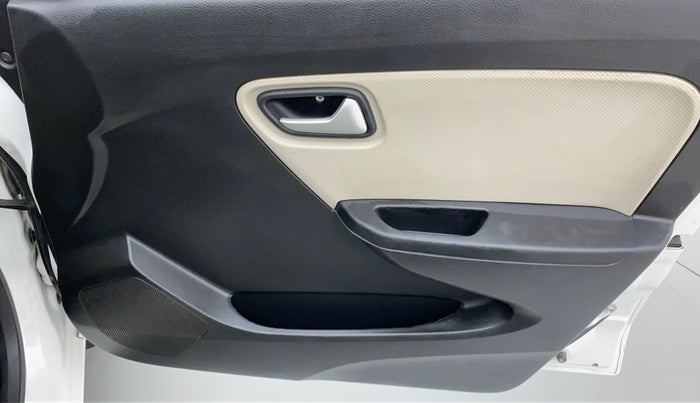 2020 Maruti Alto LXI, Petrol, Manual, Driver Side Door Panels Control