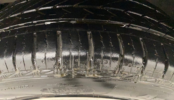 2012 Honda Brio S MT, Petrol, Manual, 89,192 km, Left Front Tyre Tread