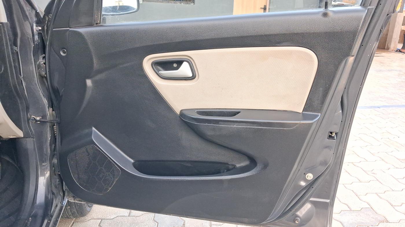 2021 Maruti Alto LXI, Petrol, Manual, 45,110 km, Driver Side Door Panels Control