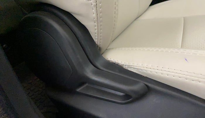 2024 Tata NEXON PURE 1.5 DIESEL, Diesel, Manual, 5,324 km, Driver Side Adjustment Panel