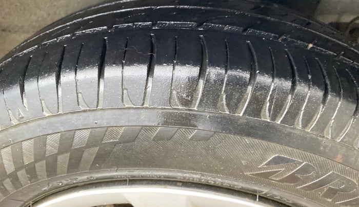 2014 Hyundai Grand i10 SPORTZ 1.2 KAPPA VTVT, Petrol, Manual, 58,729 km, Left Rear Tyre Tread