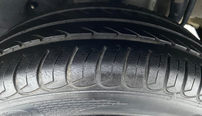 2017 Tata Tiago XT 1.2 REVOTRON, Petrol, Manual, 31,888 km, Left Rear Tyre Tread