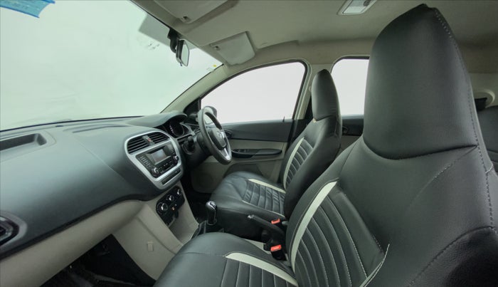 2017 Tata Tiago XT 1.2 REVOTRON, Petrol, Manual, 31,888 km, Right Side Front Door Cabin