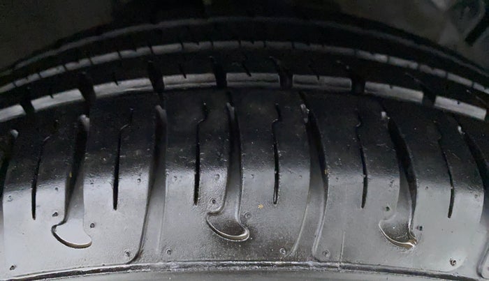 2019 Hyundai Xcent SX 1.2, Petrol, Manual, 2,776 km, Left Rear Tyre Tread