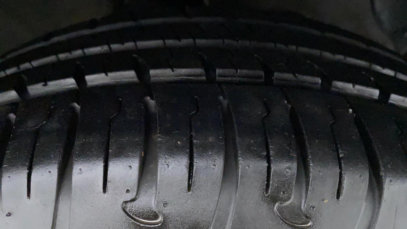 2019 Hyundai Xcent SX 1.2, Petrol, Manual, 2,776 km, Right Rear Tyre Tread