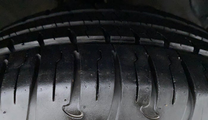 2019 Hyundai Xcent SX 1.2, Petrol, Manual, 2,776 km, Right Rear Tyre Tread