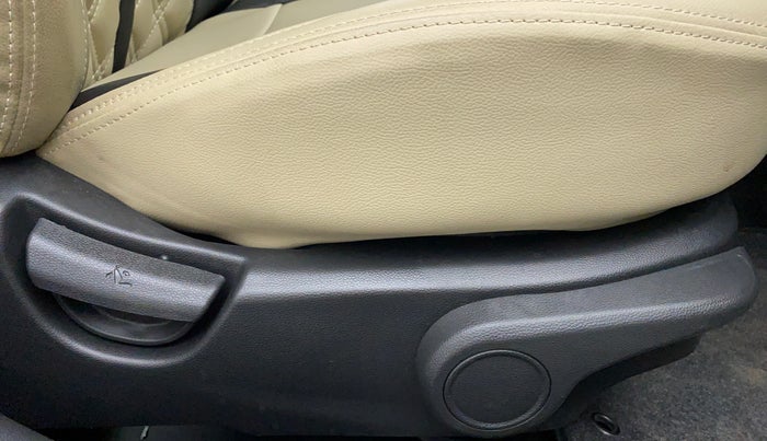 2019 Hyundai Xcent SX 1.2, Petrol, Manual, 2,776 km, Driver Side Adjustment Panel