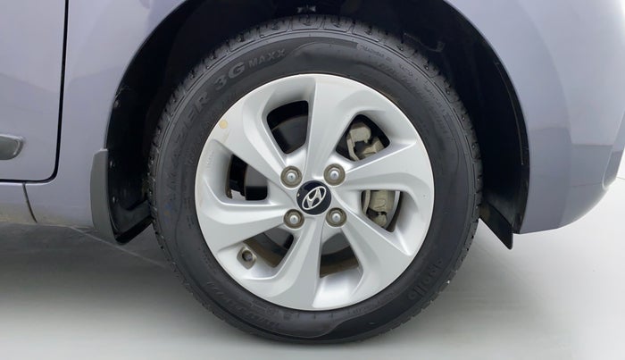 2019 Hyundai Xcent SX 1.2, Petrol, Manual, 2,776 km, Right Front Wheel