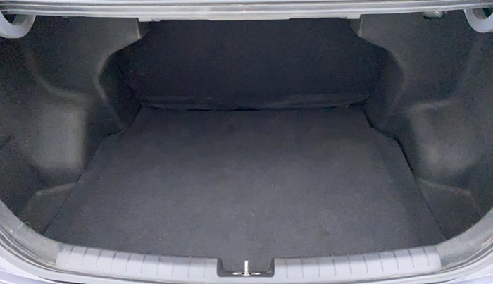 2019 Hyundai Xcent SX 1.2, Petrol, Manual, 2,776 km, Boot Inside