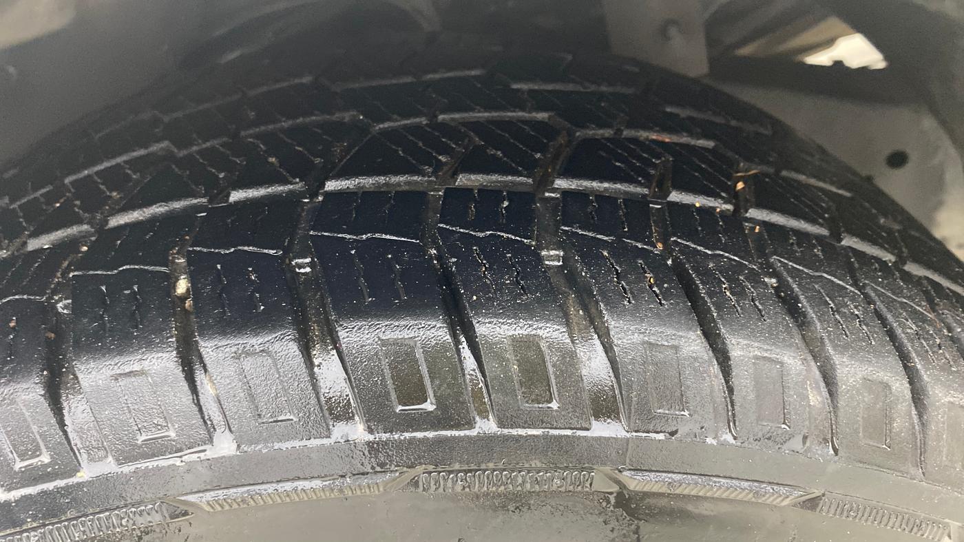 2021 Mahindra Scorpio S5, Diesel, Manual, 71,605 km, Left Front Tyre Tread