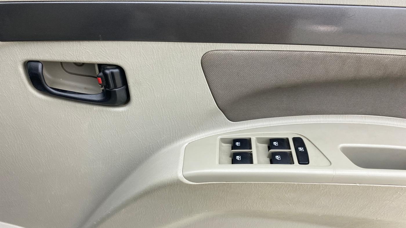 2021 Mahindra Scorpio S5, Diesel, Manual, 71,605 km, Driver Side Door Panels Control