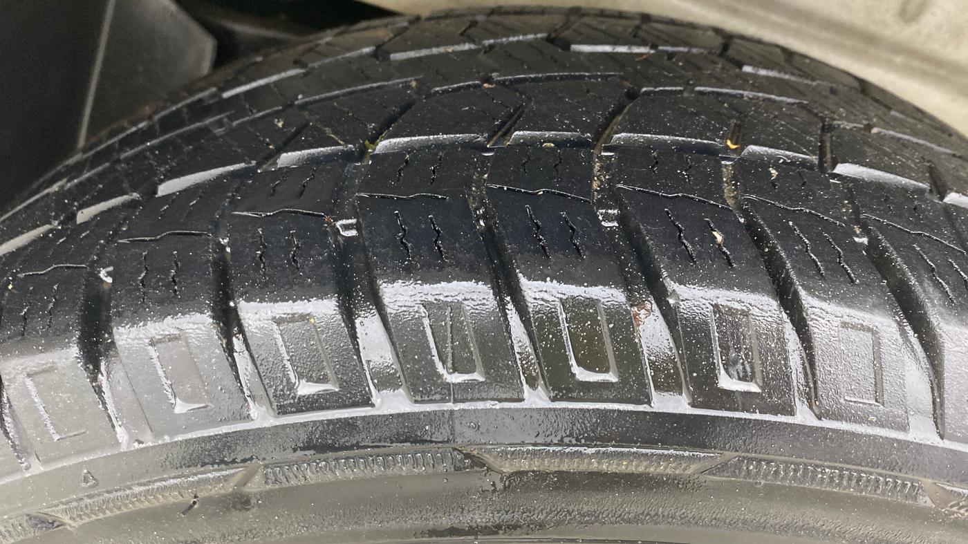 2021 Mahindra Scorpio S5, Diesel, Manual, 71,605 km, Left Rear Tyre Tread