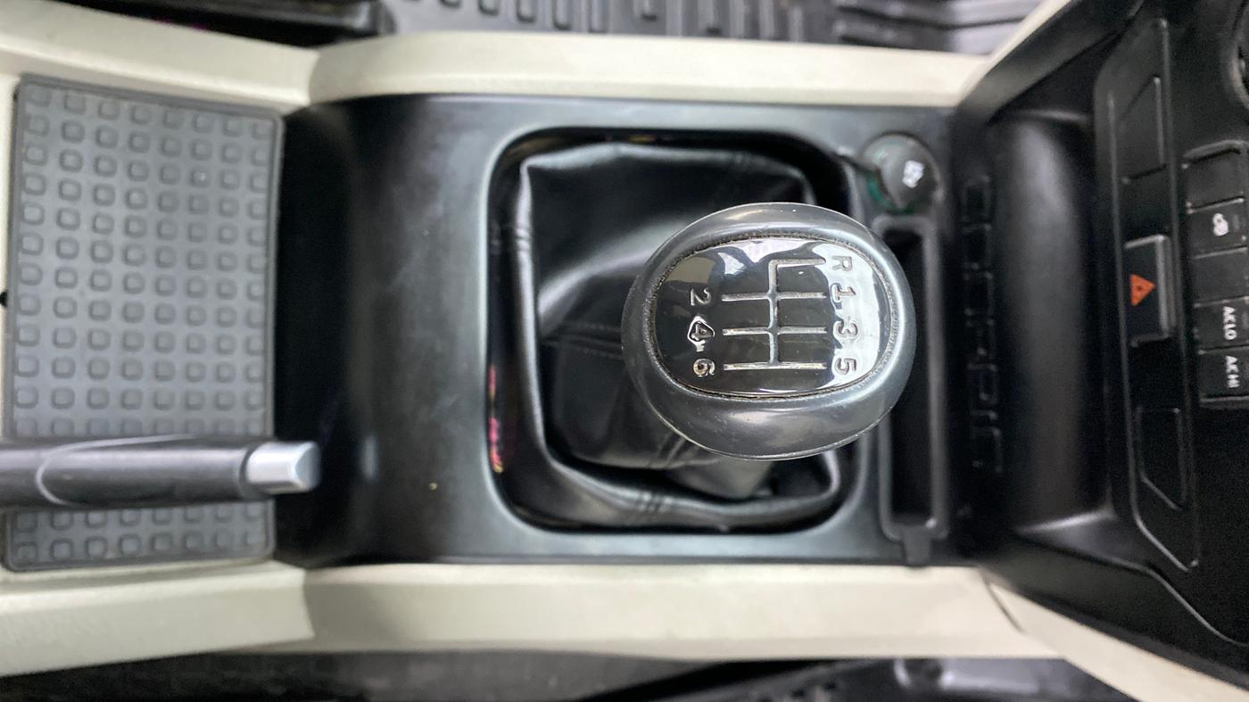 2021 Mahindra Scorpio S5, Diesel, Manual, 71,605 km, Gear Lever