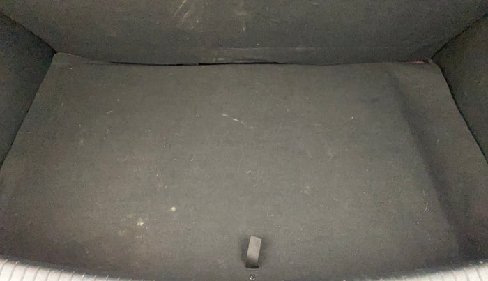2017 Hyundai Grand i10 ASTA 1.2 KAPPA VTVT, Petrol, Manual, 30,657 km, Boot Inside