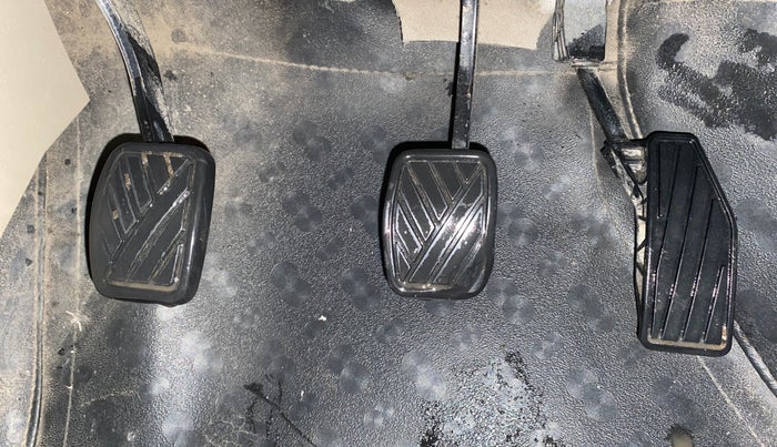 2017 Maruti Dzire VXI, Petrol, Manual, 55,871 km, Pedals