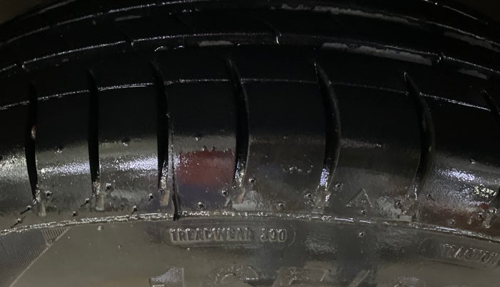 2017 Maruti Dzire VXI, Petrol, Manual, 55,871 km, Left Front Tyre Tread