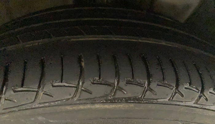 2019 Hyundai Elite i20 SPORTZ PLUS  1.2 CVT, Petrol, Automatic, 53,660 km, Right Rear Tyre Tread