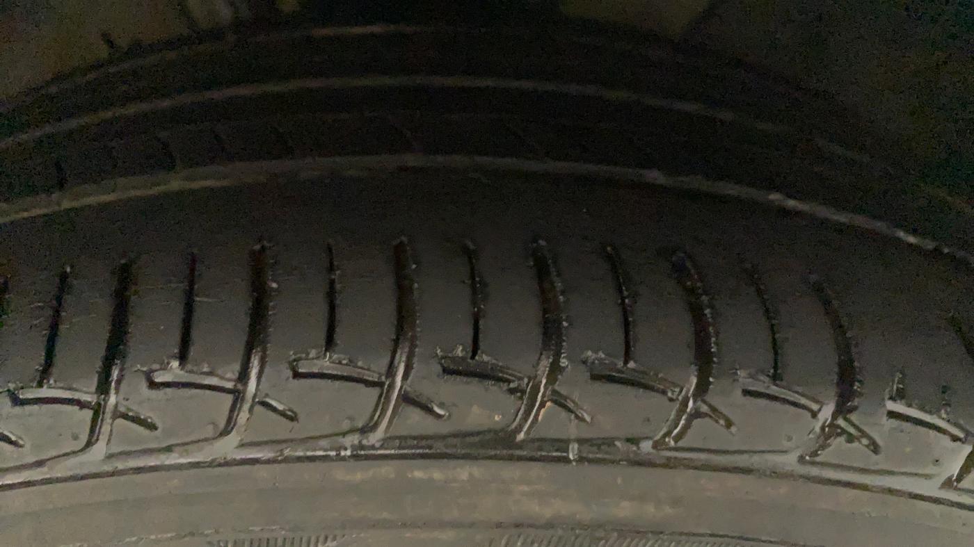 2019 Hyundai Elite i20 SPORTZ PLUS  1.2 CVT, Petrol, Automatic, 53,660 km, Right Front Tyre Tread