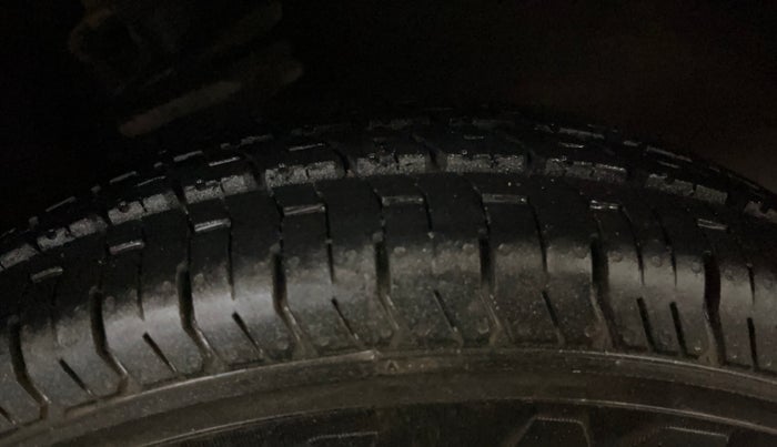 2019 Maruti Alto 800 LXI, Petrol, Manual, 28,130 km, Right Front Tyre Tread