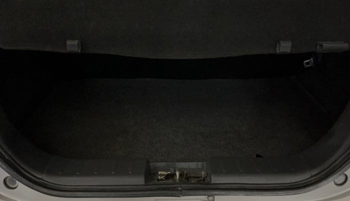 2019 Maruti Alto 800 LXI, Petrol, Manual, 28,130 km, Boot Inside