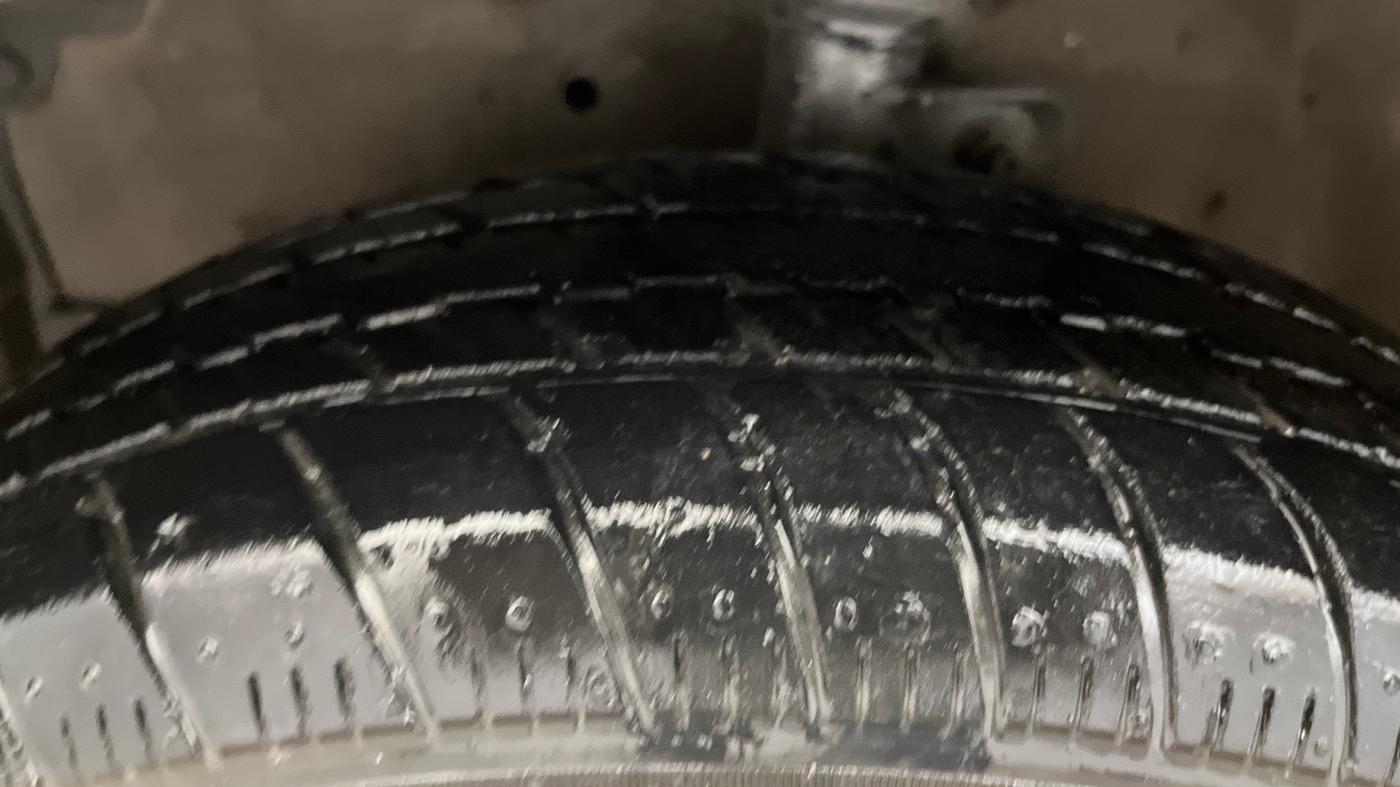 2015 Maruti Celerio VXI, Petrol, Manual, 23,855 km, Left Front Tyre Tread