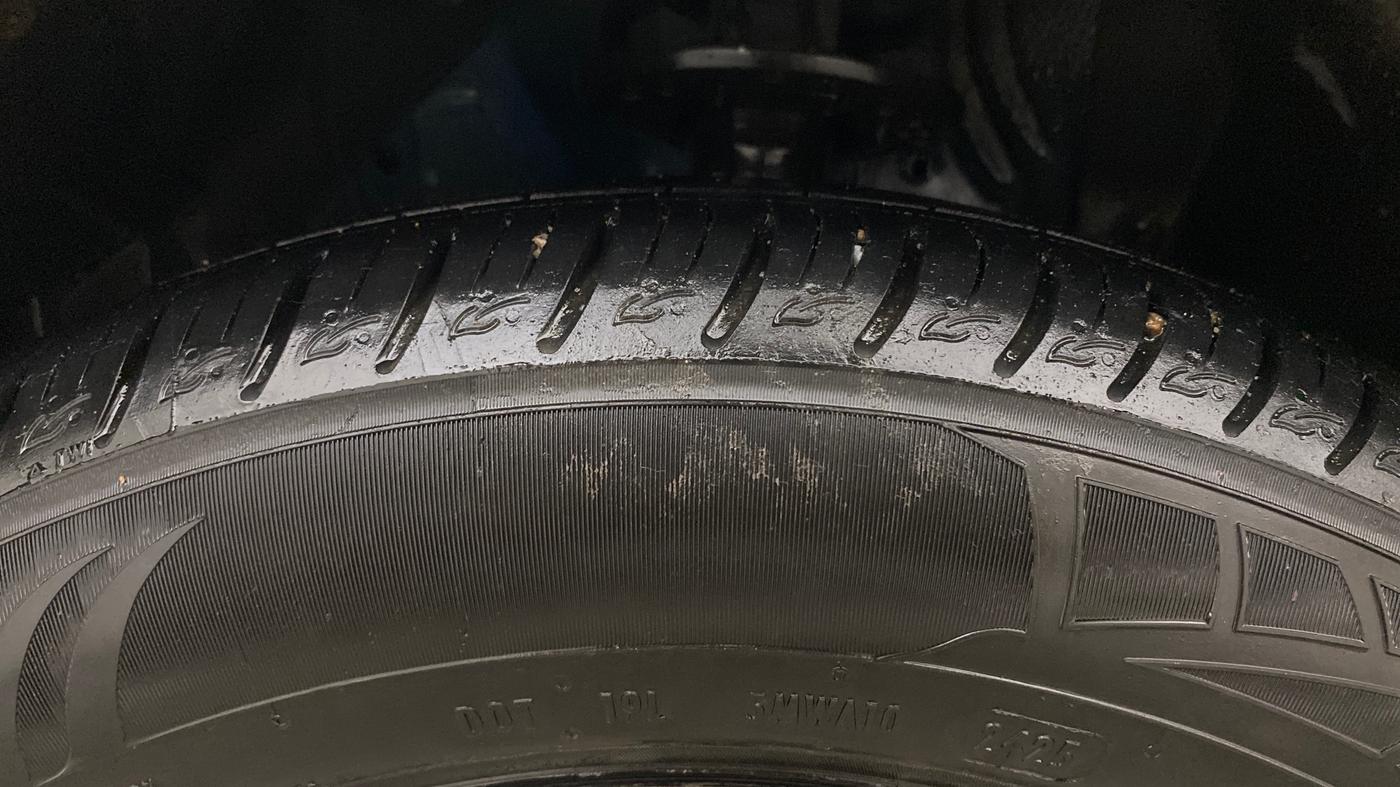 2022 Maruti S Cross ZETA 1.5, Petrol, Manual, 75,753 km, Left Front Tyre Tread