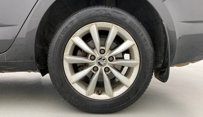 2016 Skoda Octavia 1.8 TSI STYLE PLUS AT, Petrol, Automatic, 48,332 km, Left Rear Wheel