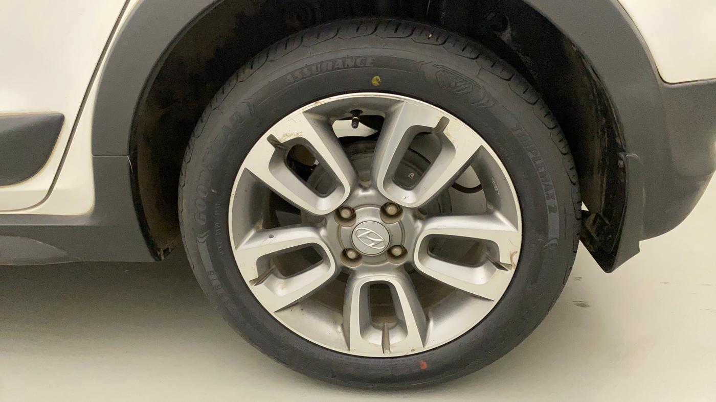 2017 Hyundai i20 Active 1.2 S, CNG, Manual, 42,248 km, Left Rear Wheel