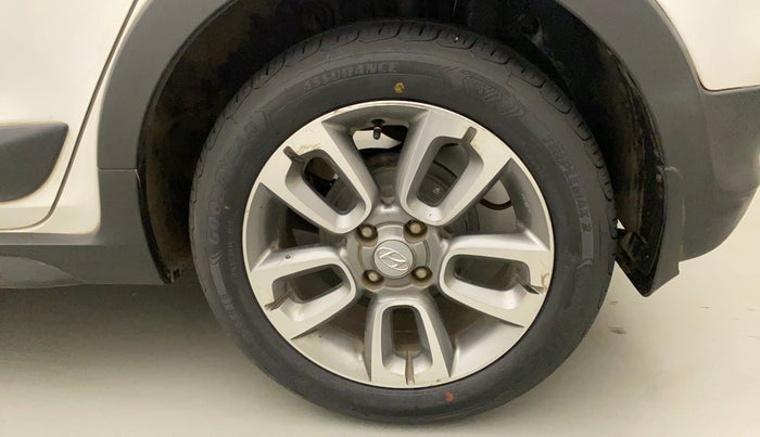 2017 Hyundai i20 Active 1.2 S, CNG, Manual, 42,248 km, Left Rear Wheel