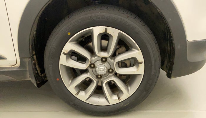 2017 Hyundai i20 Active 1.2 S, CNG, Manual, 42,248 km, Right Front Wheel