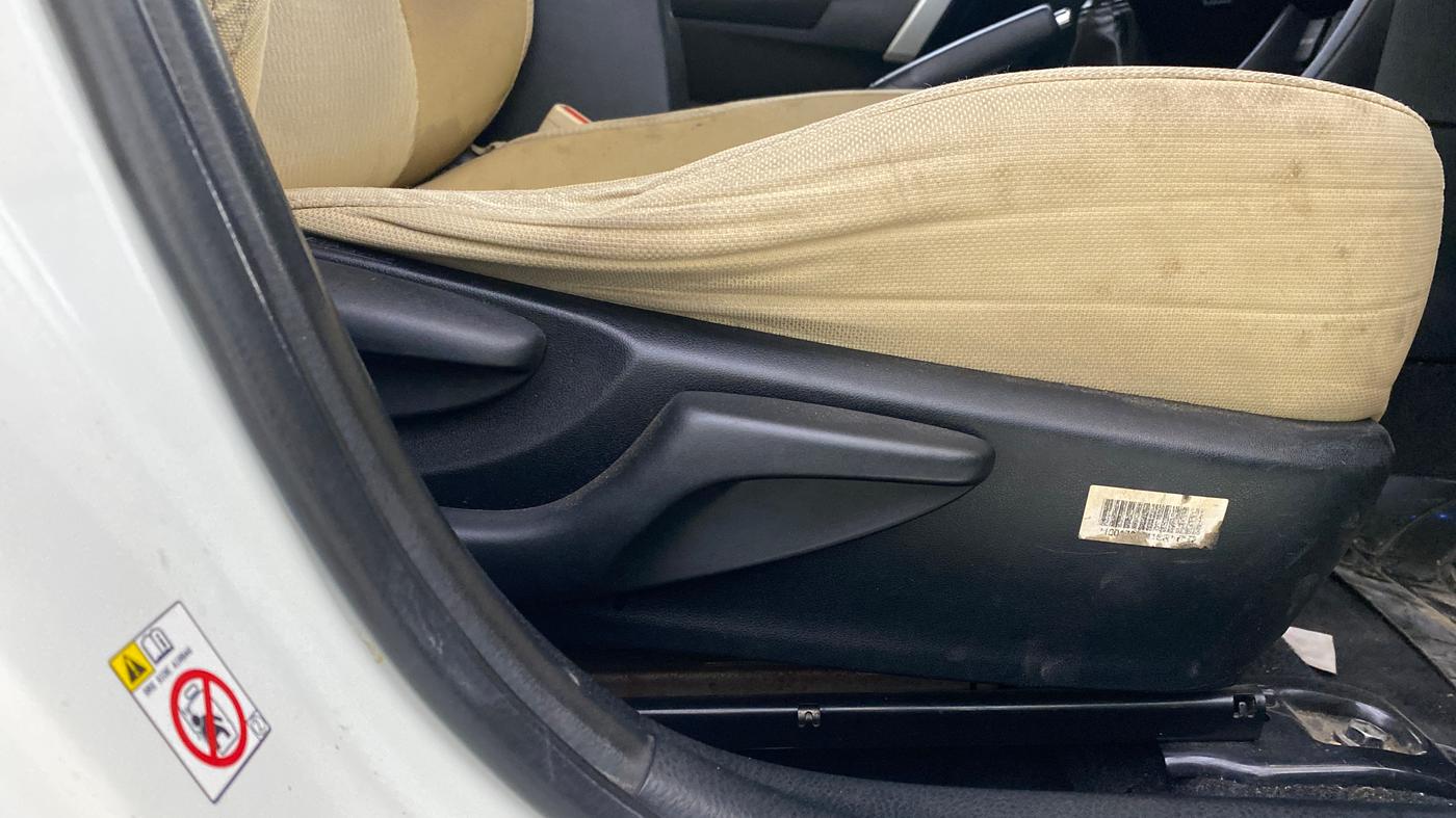 2018 Toyota Corolla Altis GL PETROL, Petrol, Manual, 49,181 km, Driver Side Adjustment Panel