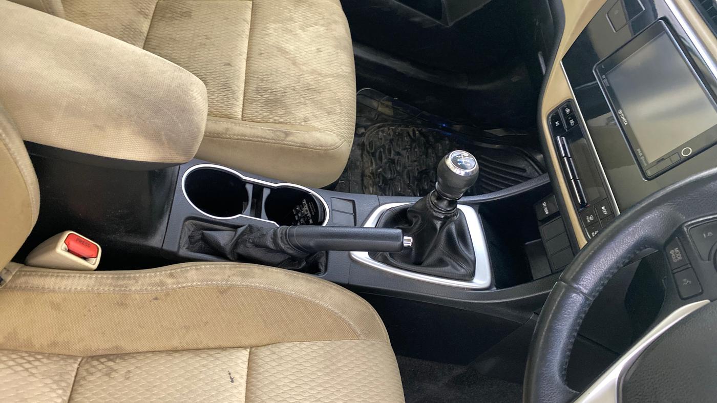 2018 Toyota Corolla Altis GL PETROL, Petrol, Manual, 49,181 km, Gear Lever