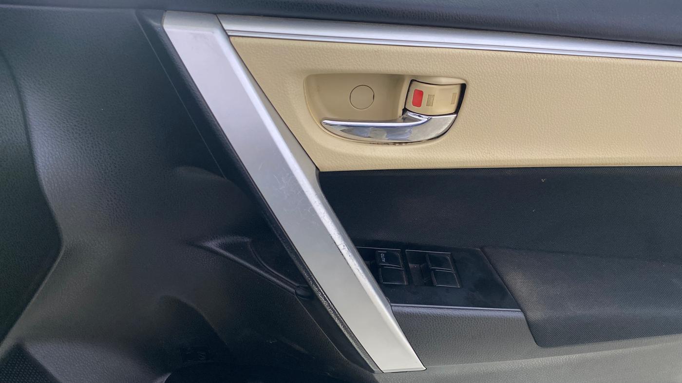 2018 Toyota Corolla Altis GL PETROL, Petrol, Manual, 49,181 km, Driver Side Door Panels Control
