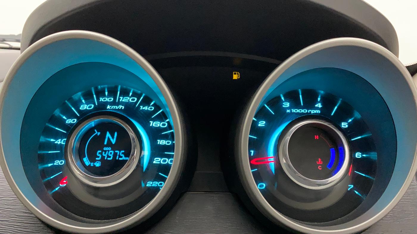 2016 Mahindra XUV500 W10, Diesel, Manual, 54,975 km, Odometer Image