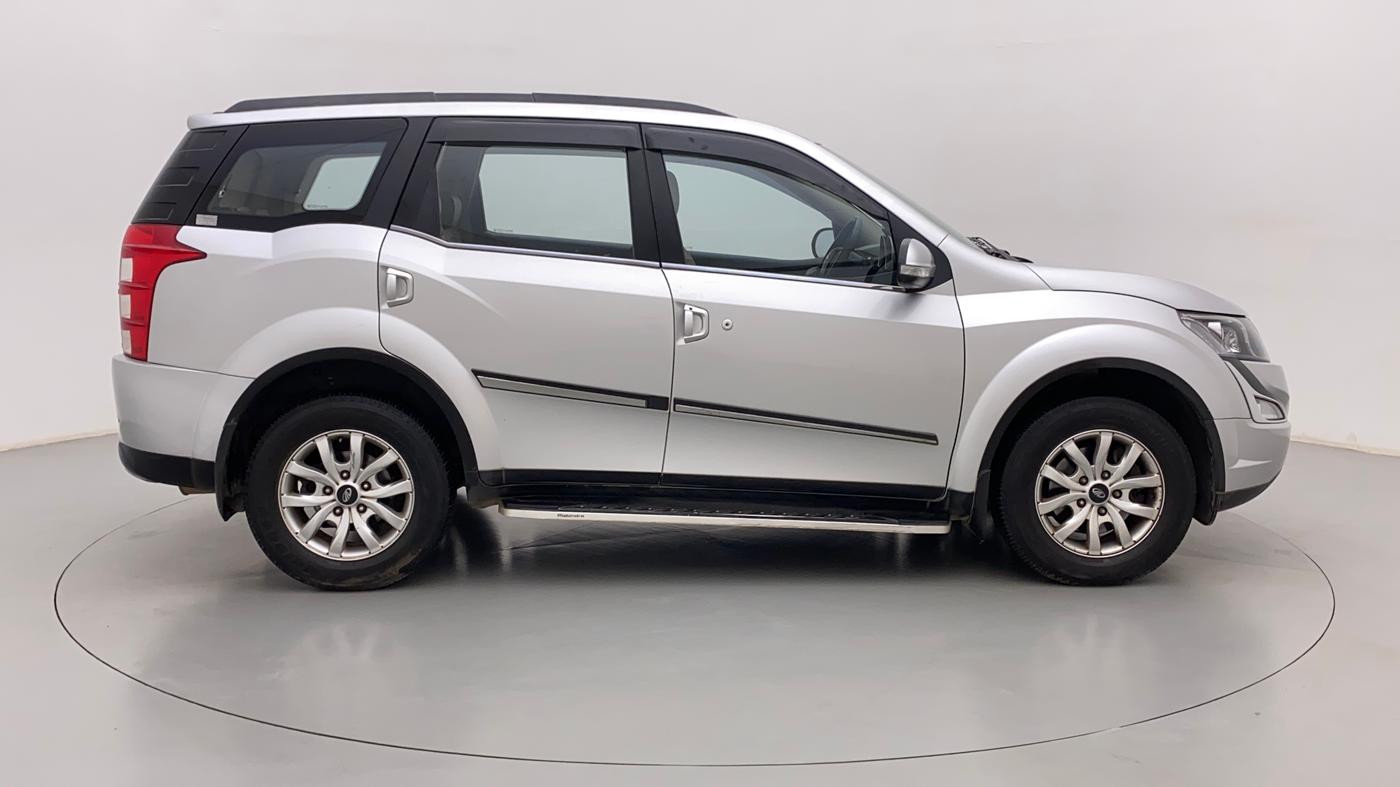 2016 Mahindra XUV500 W10, Diesel, Manual, 54,975 km, Right Side View